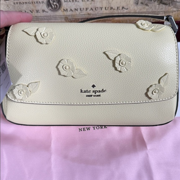 Kate Spade Yellow Crossbody Bag - Picture 4 of 12